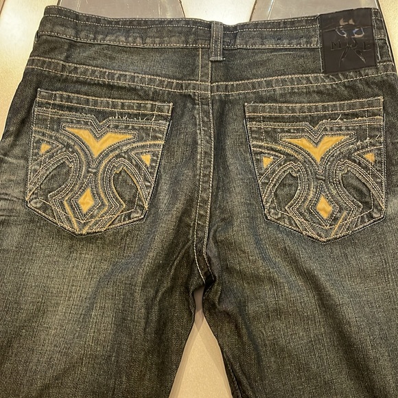 Mark Ecko straight leg jeans. - Picture 4 of 5